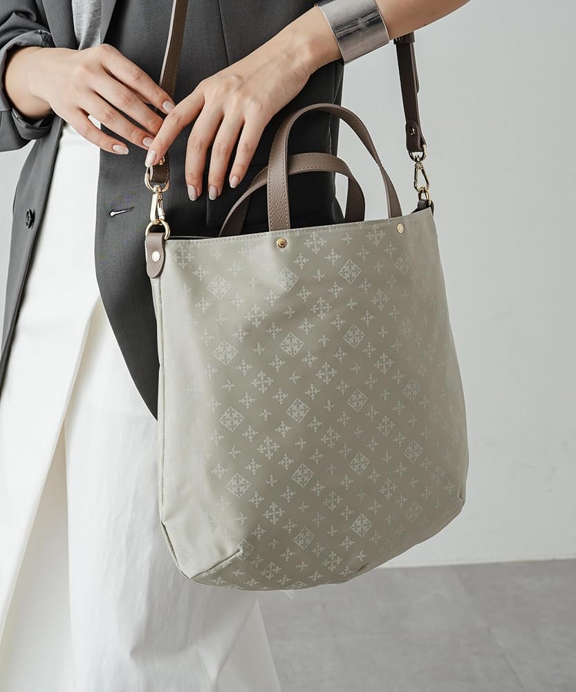 美品　ラシットrussetの2WAYショルダーバック　エクリュ 美品 ラシットrussetの2WAYショルダーバック エクリュ