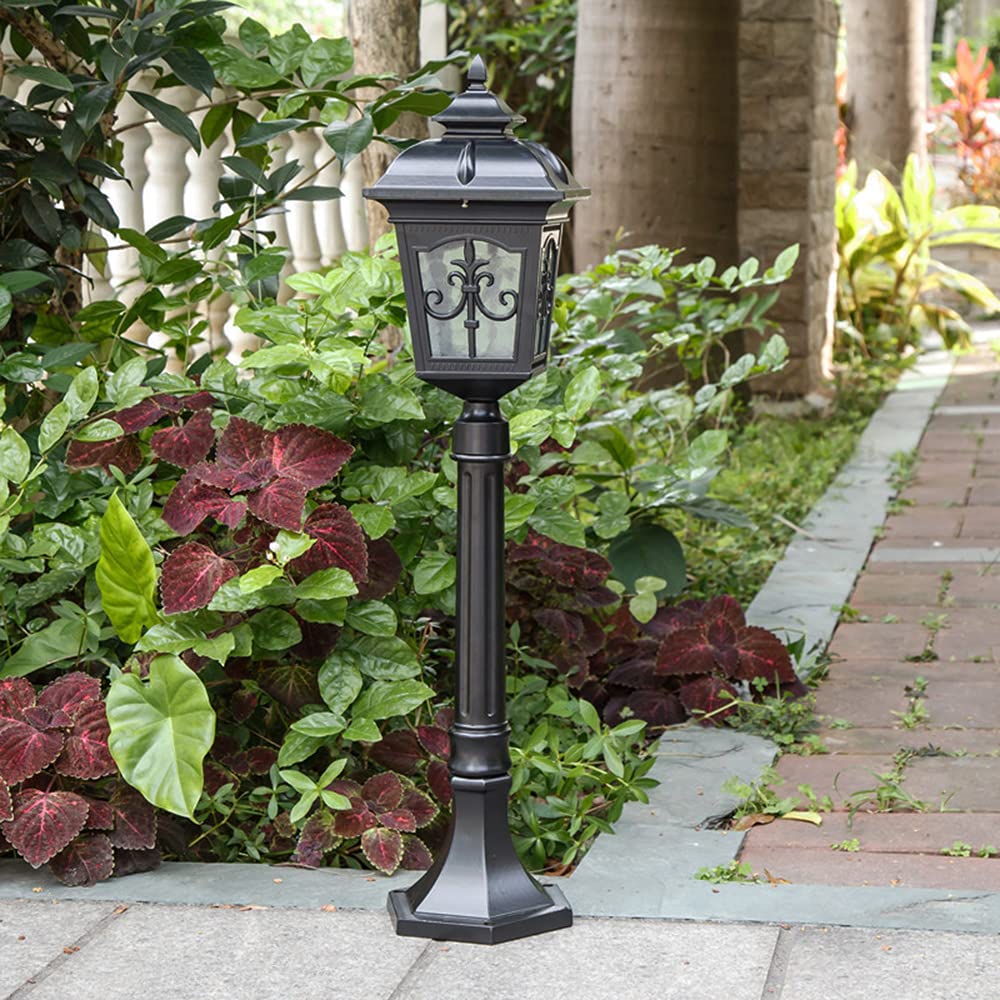 Mengjay Réverbère classique,Lampadaire extérieur sur pied en noir dans un style campagnard maison de campagne 1 x E27 idéal pour jardin et terrasse,luminaire d’extérieur (A)
