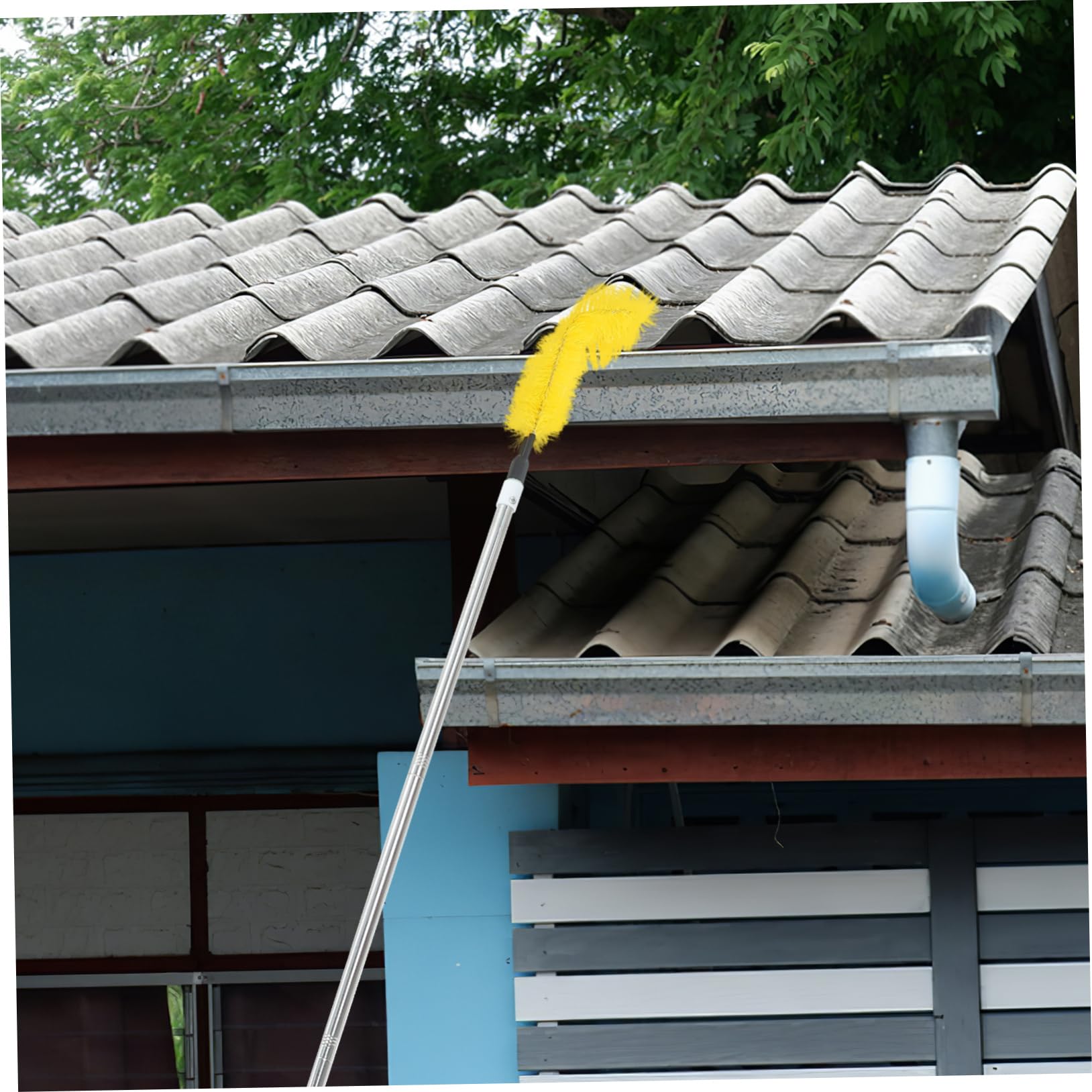 Cepillo para Limpiar Canalones de Techo Pértiga de Acero Inoxidable, Herramienta Laborsaving para Limpieza Exterior y Prevención de Obstrucciones