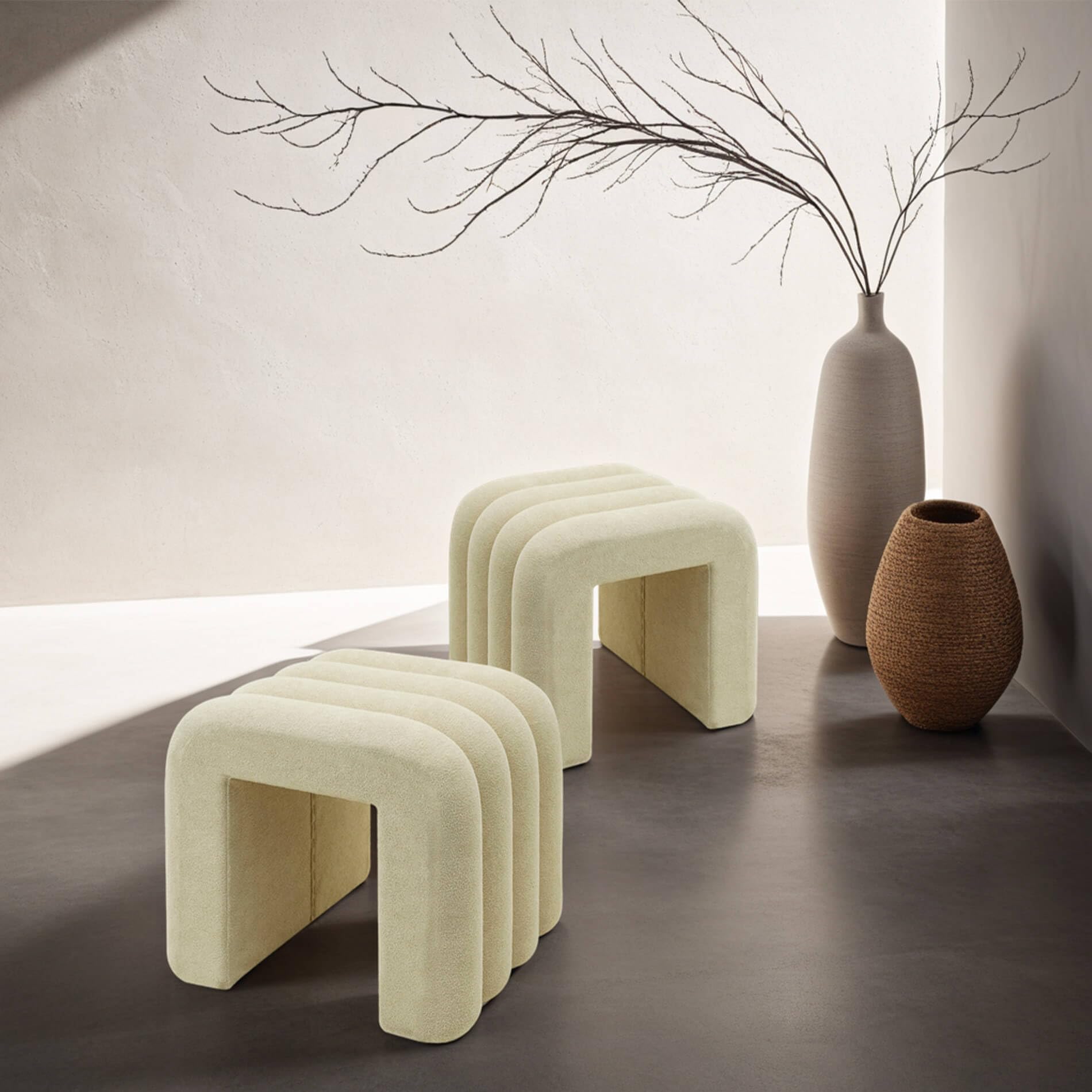 Rebecca Mobili Set 2 Pouf Moderni, Poggiapiedi Bassi, Beige, Tessuto Poliestere MDF, Imbottito, Design Originale, per Camera da Letto Salotto - Misure HxLxP: 40 x 38 x 40 cm - Art. RE7061