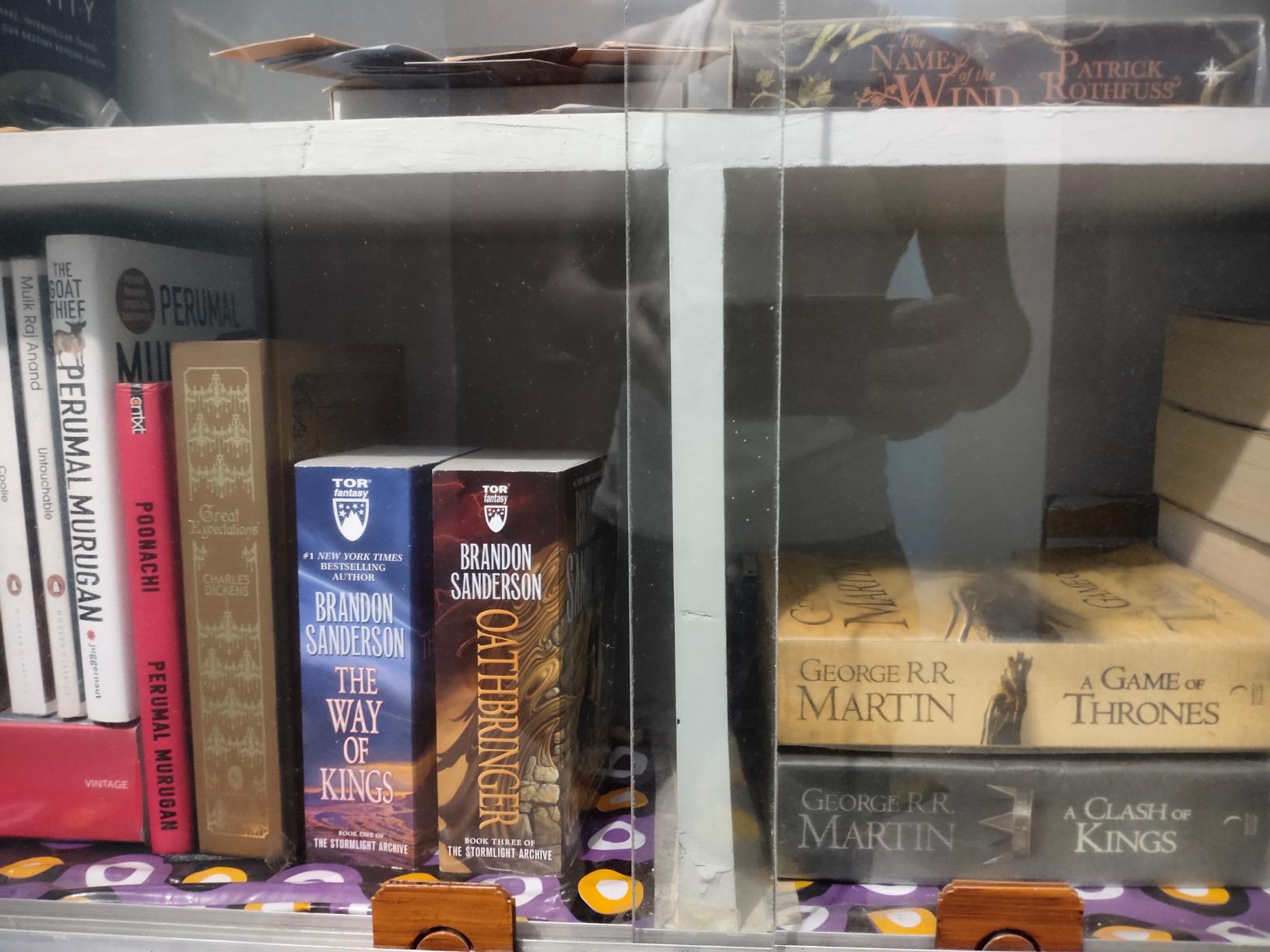 THE WAY OF KINGS : Sanderson, Brandon: Amazon.in: Books