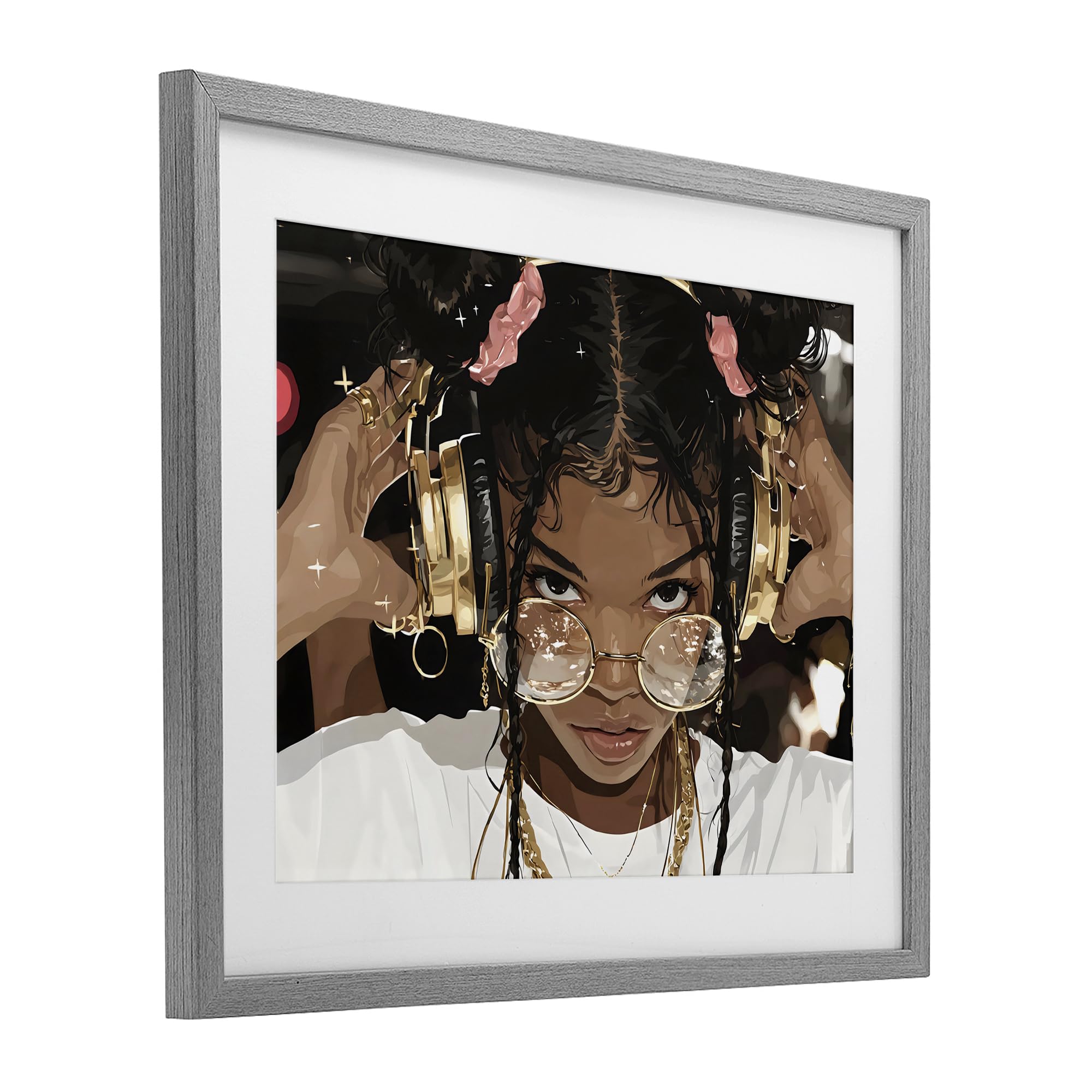 Affiche encadrée « Trendy Girl with Gold Headphones, 43,2 x 53,3 cm » sous