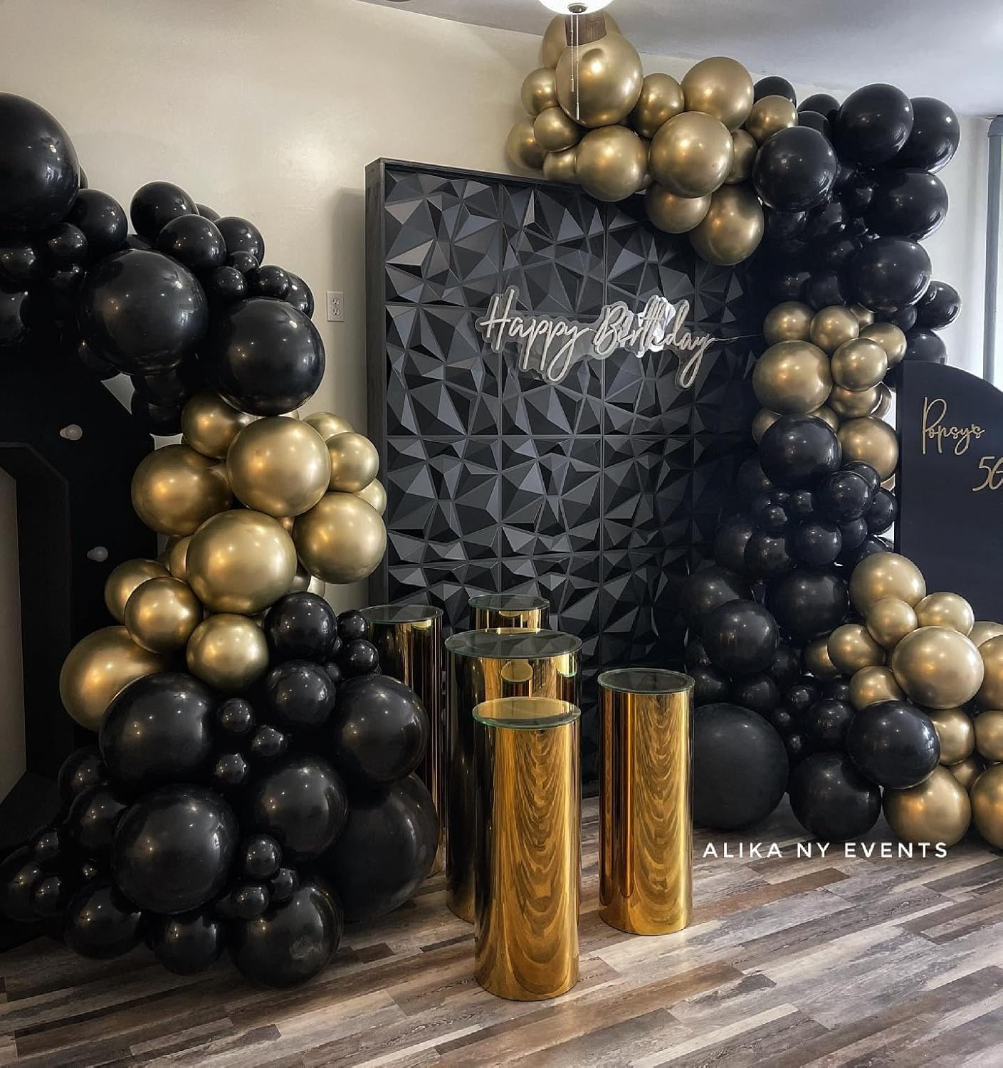Black and Gold Balloon Arch Garland Kit, 102Pcs Gold and Black Confetti Balloons for Birthday Shower Graduation New Year Theme Party Decorations - Image 6