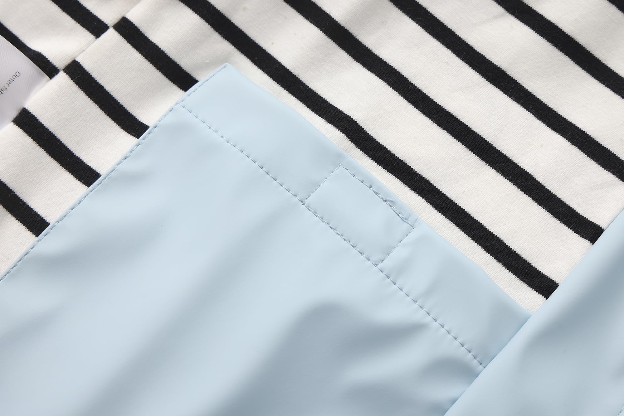 Ciré Imperméable Enfant 2 à 5 ans avec Capuche, Veste de pluie intérieur Rayé en coton haute qualité, fermeture éclair hydrofuge, Bandes réfléchissantes, Matière PU recyclable minimum de pollution