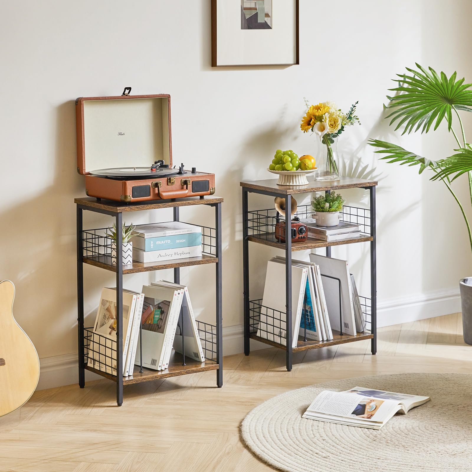 YMYNY Beistelltisch, 3 Ebenen Standregal, Plattenständer mit klassifizierter Lagerung, Schutzeisennetz, für Plattenspieler, CDs, Magazin, Wohnzimmer, Schlafzimmer, Studio Rustikal Braun HST009H