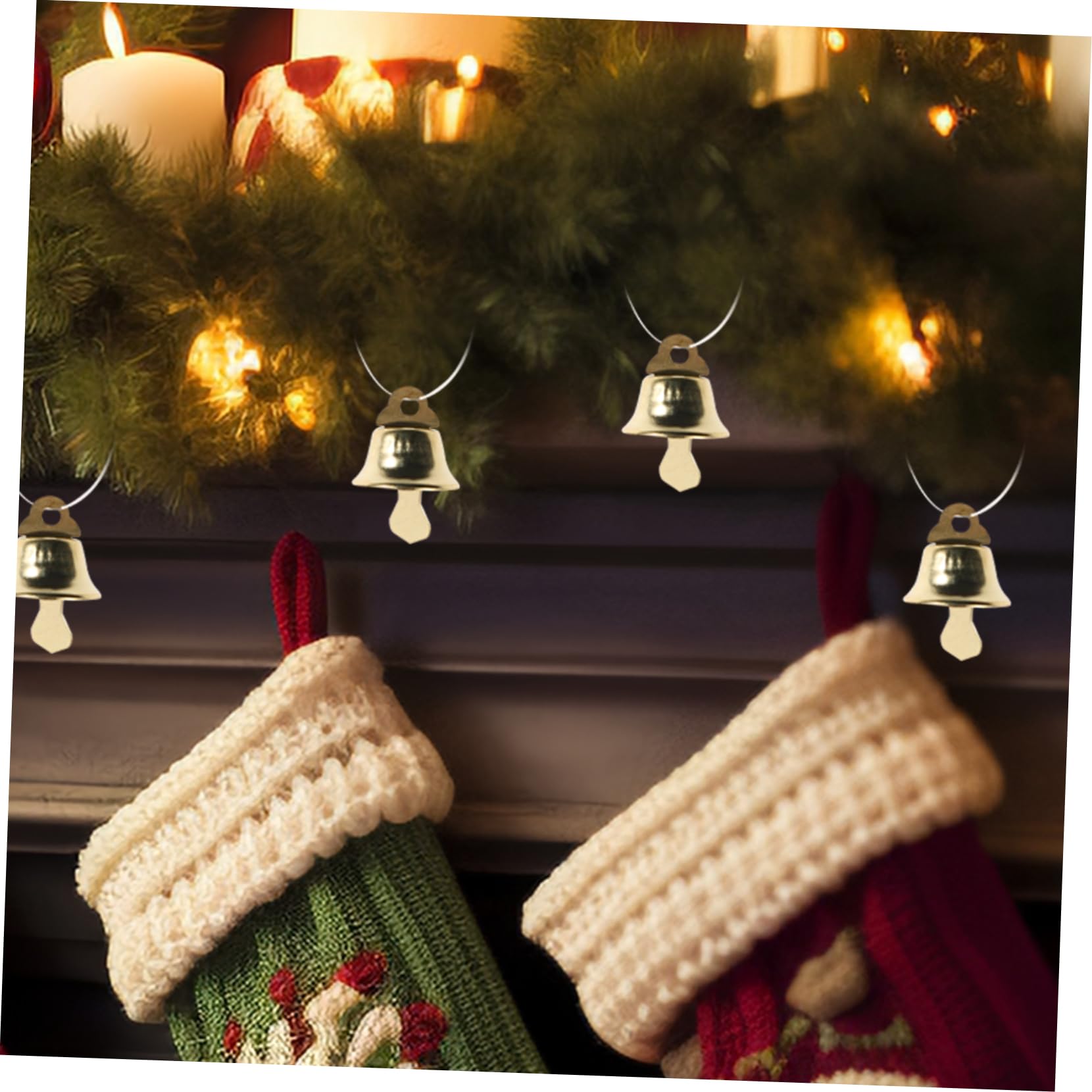 SHOWERORO Ciondolo a Campana Natalizia Mini 14 Mm Dorato Accessori Fai Da Te Per Decorazioni Albero Di Natale Set Da 120 Pezzi Campane Pendenti Per Artigianato e Regali Creativi Natalizi