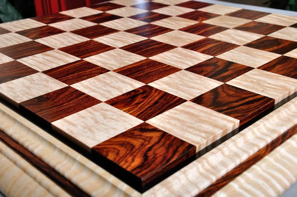 Signature Contemporary II Chess Board - Curly Maple/Cocobolo - 2.5" Squares : Toys & Games