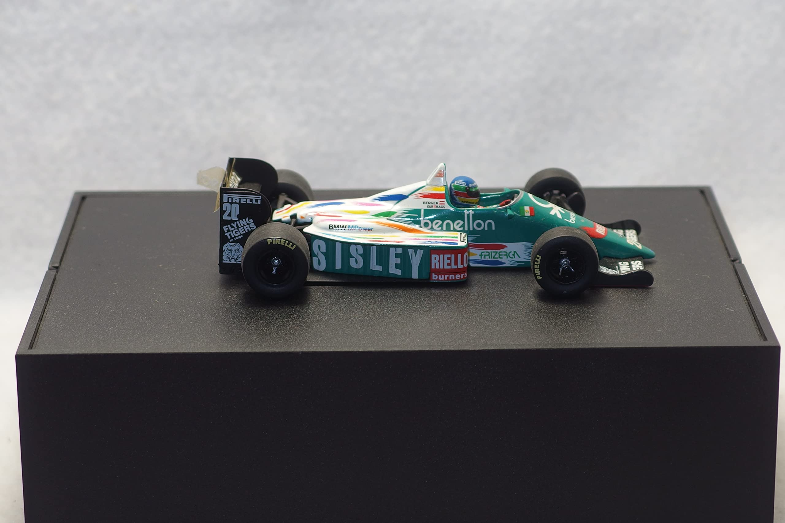 Amazon.co.jp: [デカール剥がれあり]1/43 MINICHAMPS ミニチャンプス