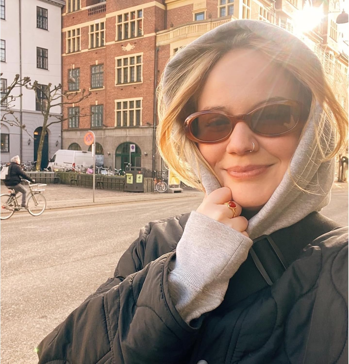 Retro Oval Sunglasses for Women 90s Classic Shades Vintage Fashion Womens Sun Glasses - Image 3