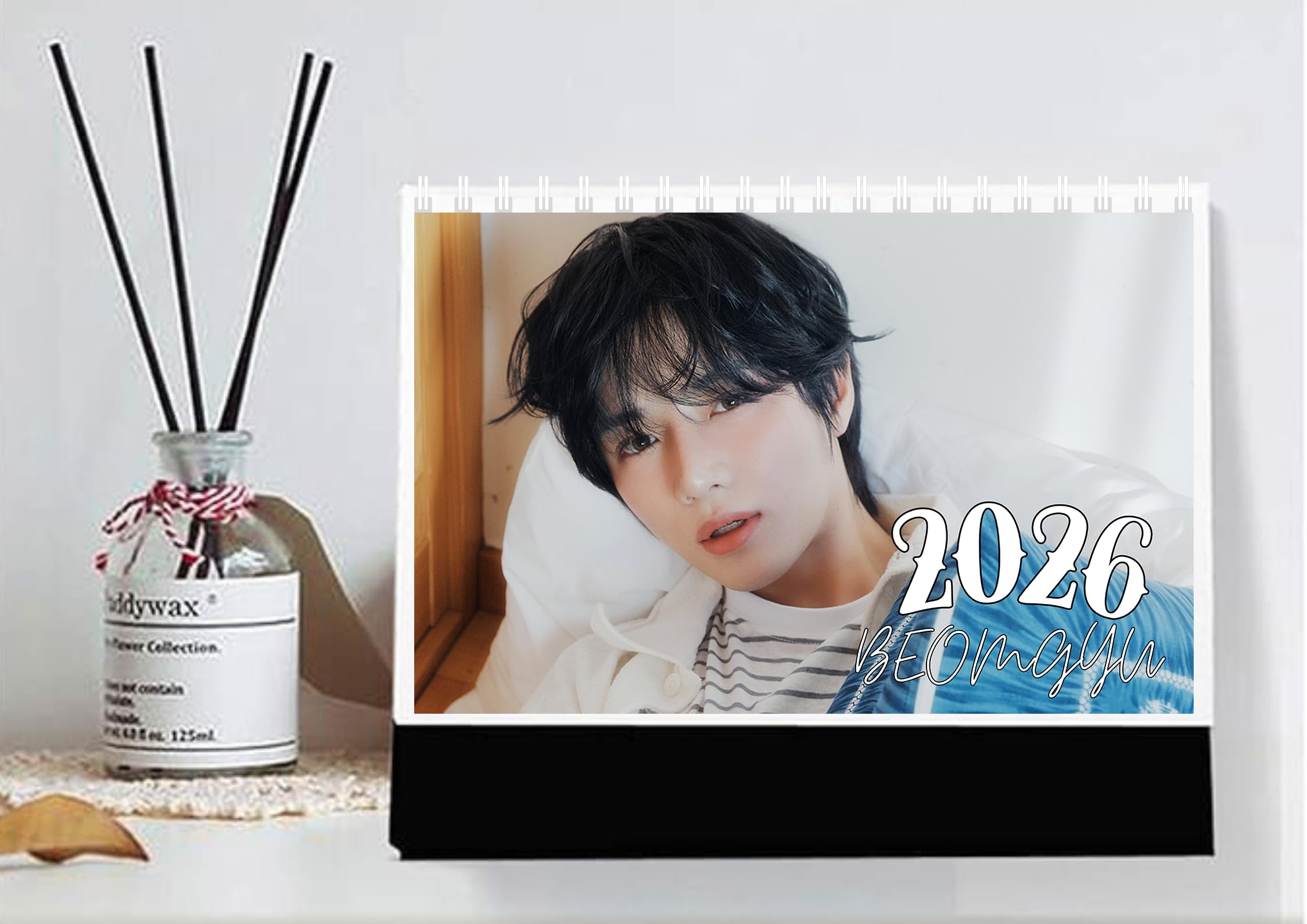 Amazon.co.jp: TXT ボムギュ 日本仕様 2026年 卓上カレンダー A5サイズ