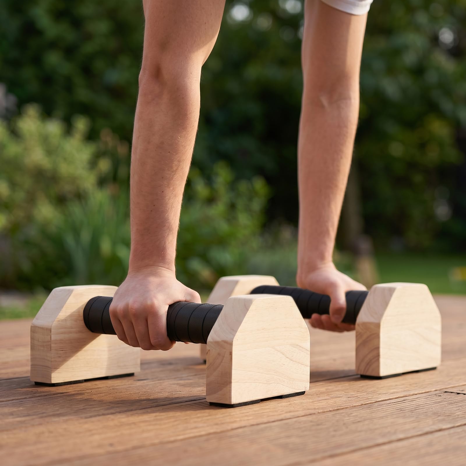 4 Maniglie per Flessioni in Legno, Parallele 25 cm, Portata 300 kg | FAAING, Pino Massello Antiscivolo, Cinghie di Fissaggio, Allenamento Calisthenics, Yoga, Indoor e Outdoor