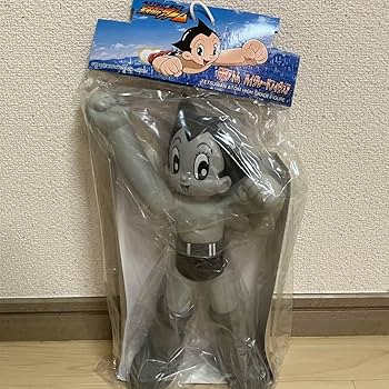 鉄腕アトム　ハイグレードフィギュア　2体セット Amazon.co.jp: 鉄腕アトム フィギュア 2種類セット : ホビー