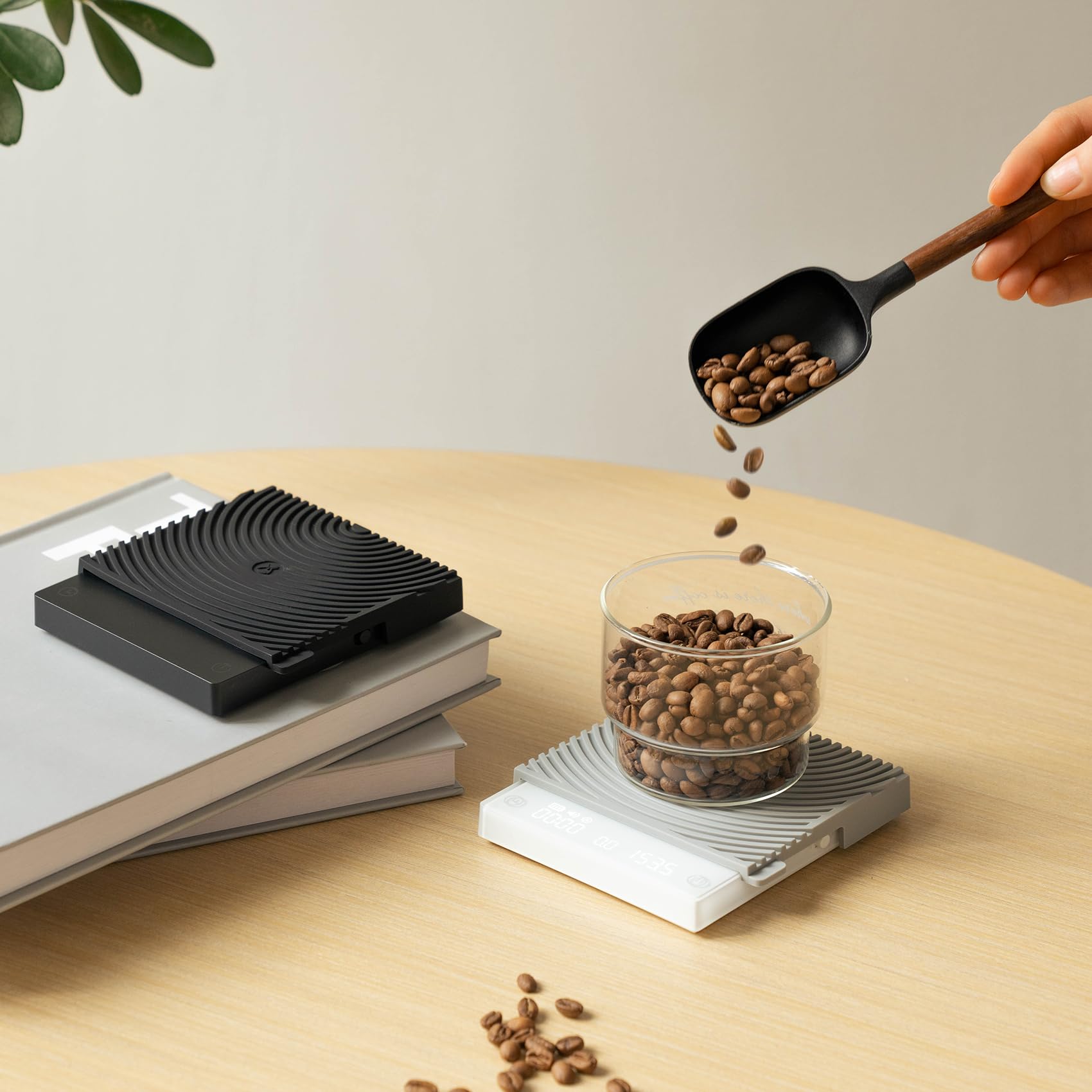 Een espressoweegschaal met timer, een kleine koffieweegschaal met