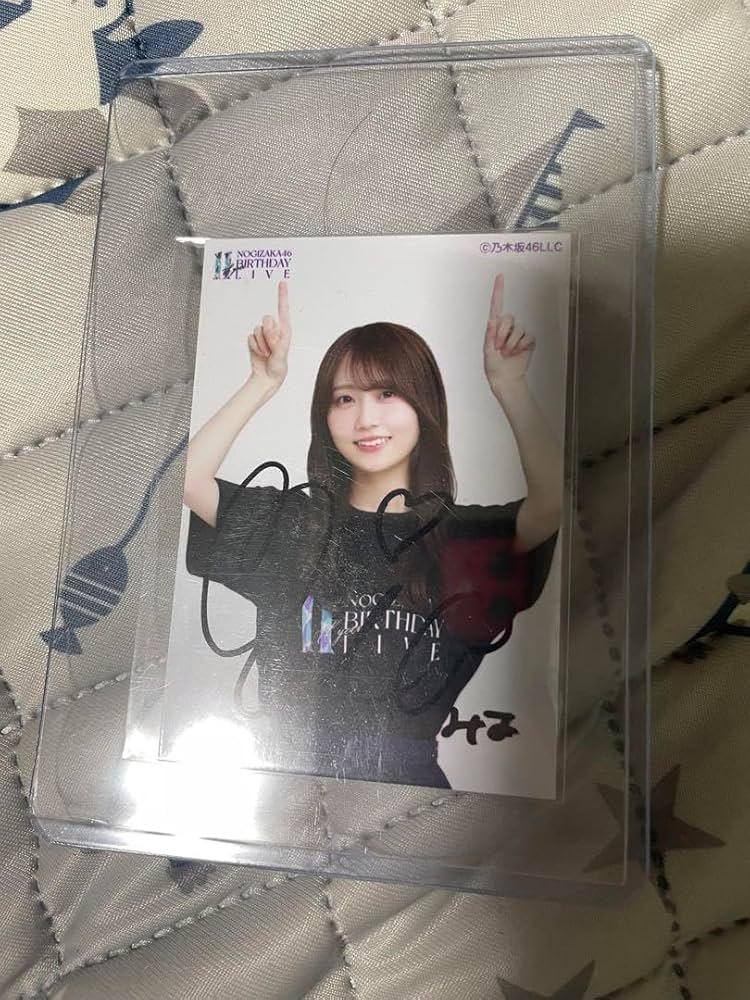 ミニサイズサイン入り生写真11th year birthday 矢久保美緒ZUCCa