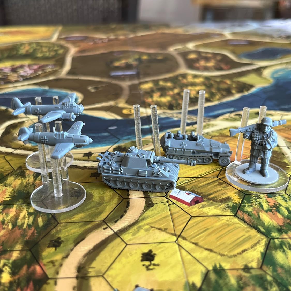 Aces & Armor, Gra planszowa z miniaturkami wojennymi z II Wojny Światowej, Strategia, Od 14 lat, 1-4 graczy, 1-2 godziny czasu gry