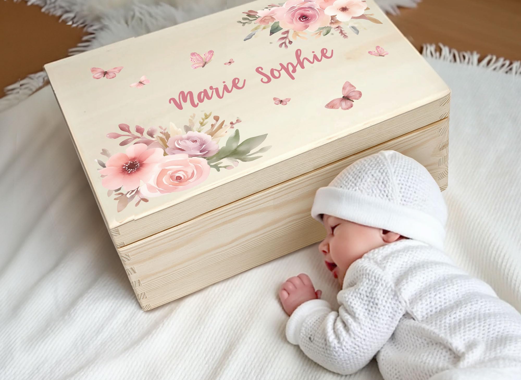 Little Deco Baby Erinnerungsbox personalisierte Holzkiste, Aufbewahrungsbox mit Namen, Blumen Schmetterlinge, Geschenk zur Geburt & Taufe, Geburtstag für Mädchen XHL1148-1-L