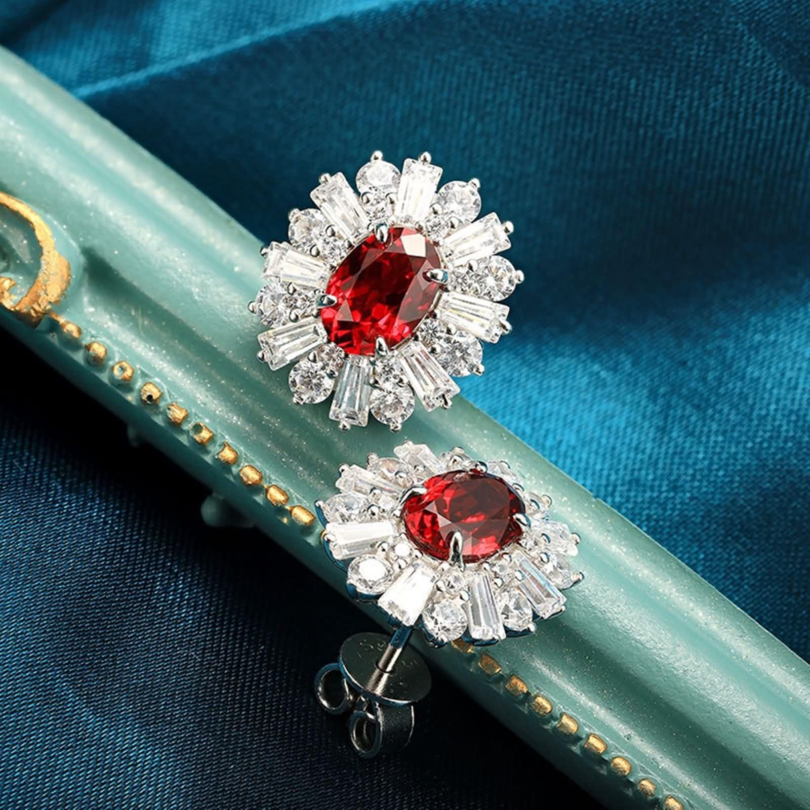 Ohrringe Hochzeit Damen 9K / 14K / 18 K Weißgold, 5x7MM Oval mit Erstellter Rubin 3,81 Karat und Moissanit, Hochzeit Damen Ohrringe Silber Rot