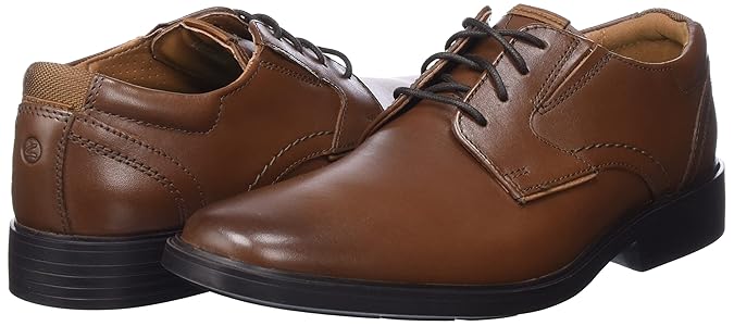 未使用　Clarks　コンフォート　レザーシューズ　軽量　ビジネス　27.5 smw_t30-s2308