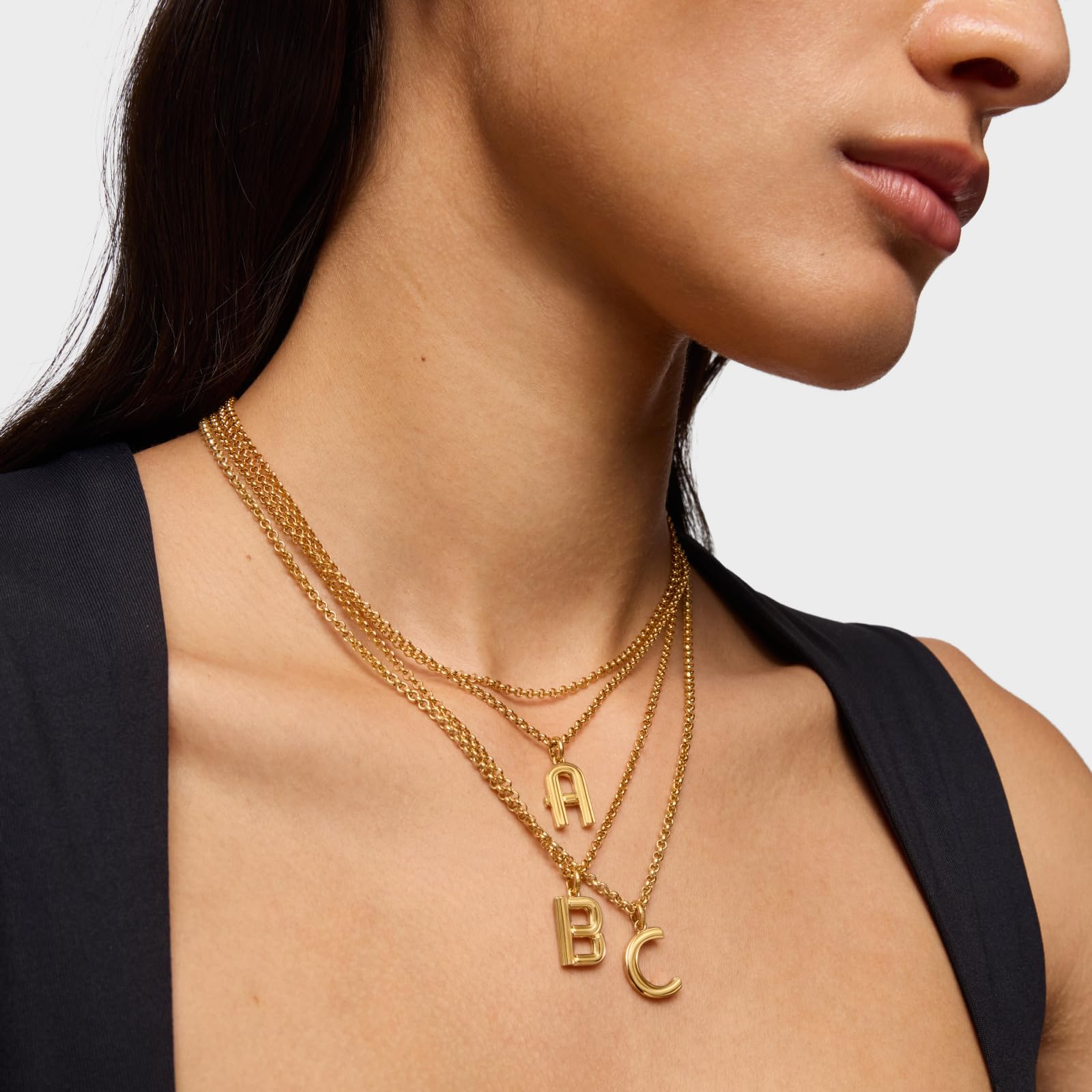 TOUS Colgante para Mujer Mediano Letra A con Baño de Oro 18 Kt sobre Plata de Primera Ley, Colección Alphabet