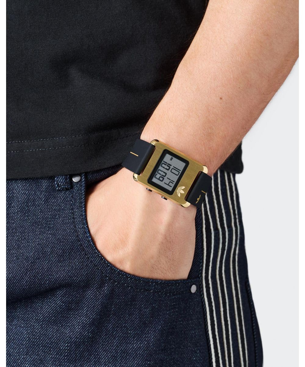 adidas Retro POP Three Unisex Digital Armbanduhr, Quarz, Edelstahl, 31 mm, Silikonarmband, Schwarz, 3 bar, Digital LED-Display, AOST25534