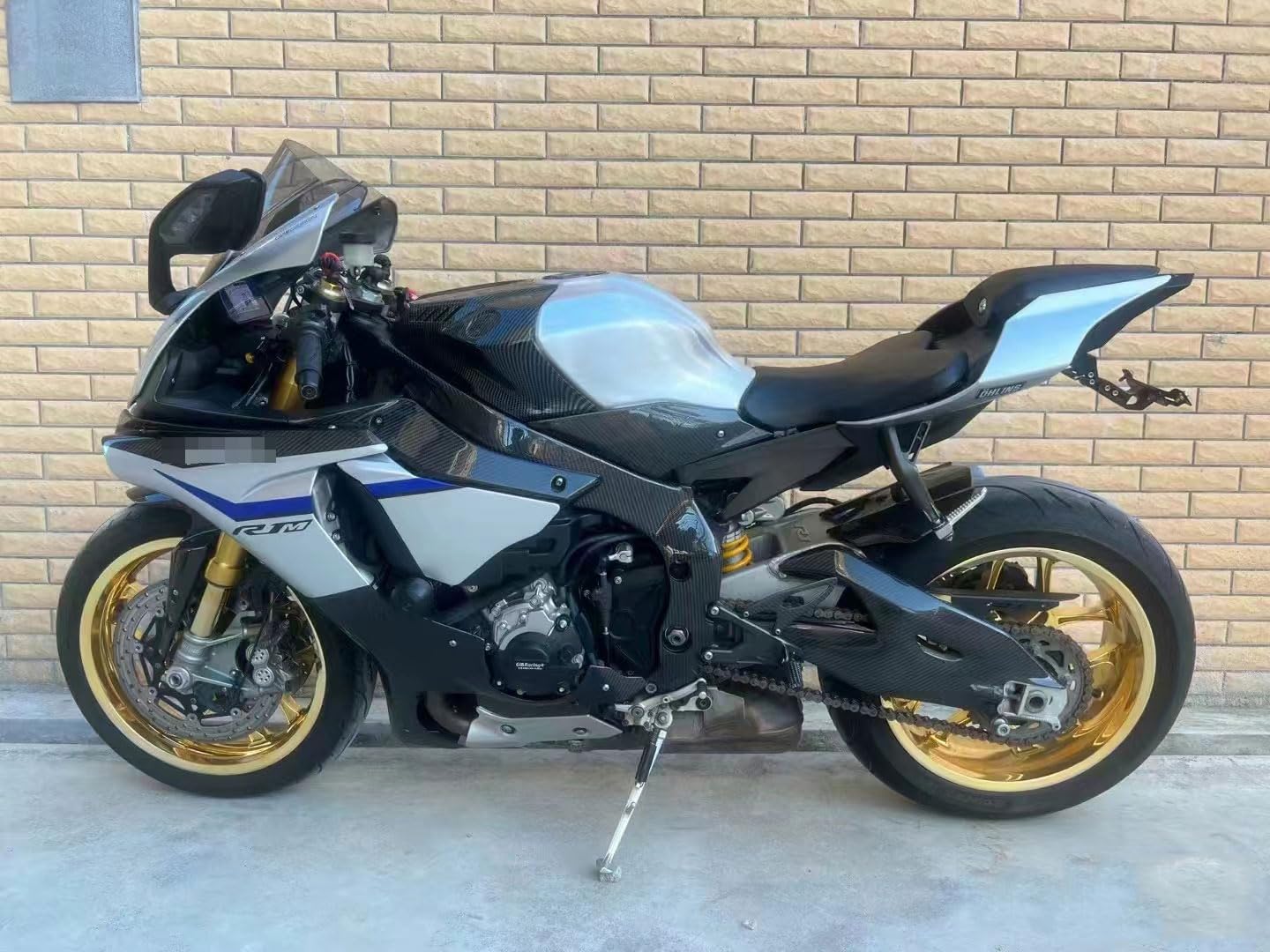 Amazon.com: R1 R1M Front Fuel Tank Cover Fairing Full Carbon Fiber