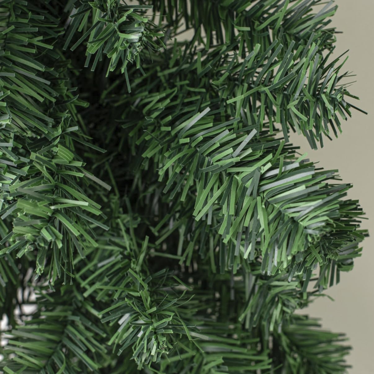 Craig Bachman Teardrop Swag, 36 Inch Length, 18 Inch Width, 90 Wired PVC Tips, Green