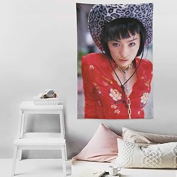 椎名林檎　ポスター　9枚セット 椎名林檎 私は猫の目 ポスター 新宿店限定｜Yahoo!フリマ（旧PayPay