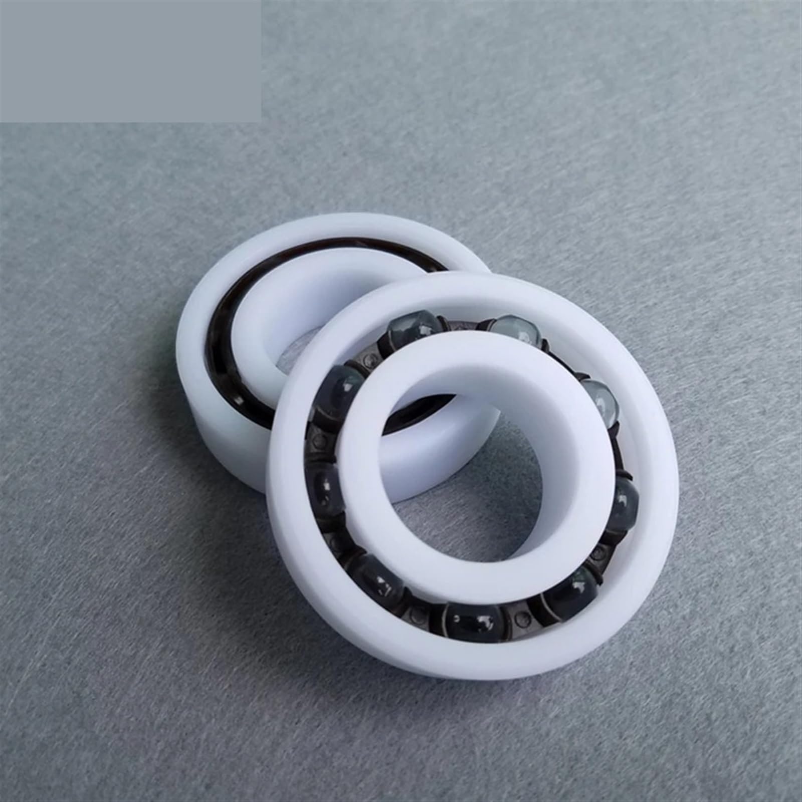 Roulement en plastique 683 684 685 686 687 688 689 Roulement 50 pièces(687 7x14x3.5)