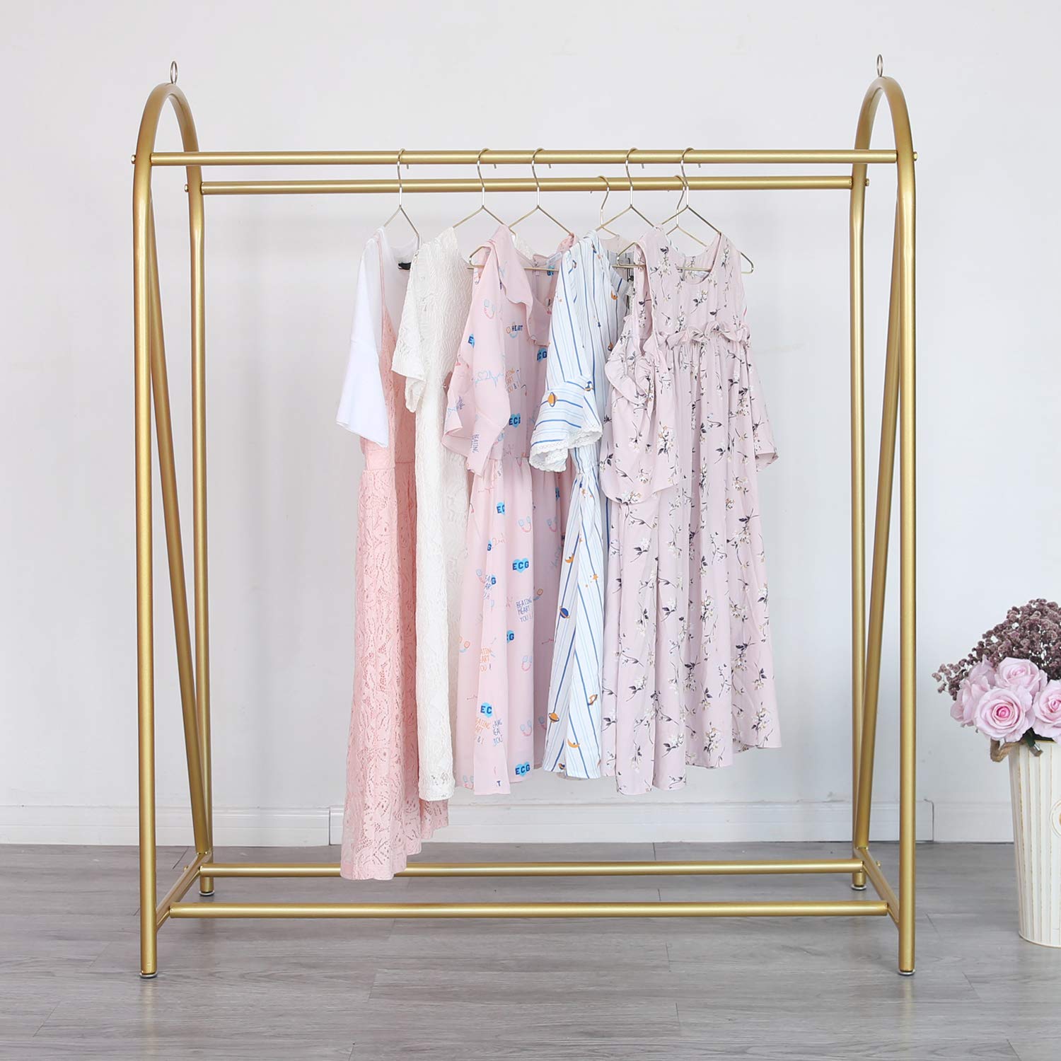 Gold Clothing Rack Retail Dis...B08C76TVH6