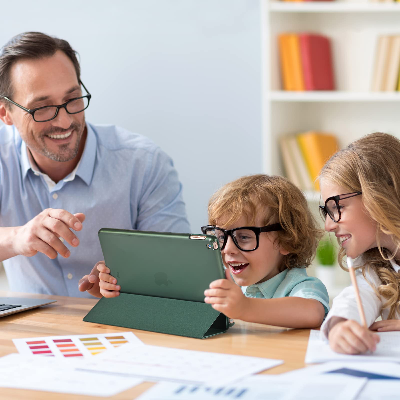 ProCase Cover per iPad 9 2021/8 2020/7 2019/iPad 10.2” Custodia[A2602 A2603 A2604 A2605 A2270 A2428 A2429 A2430 A2197 A2198 A2200], Smart Cover Sottile Leggero Traslucida Smerigliata -Verde Notte