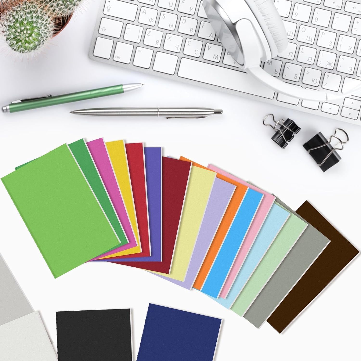 100 Stück Mini-Notizbücher Bunt Set, Kleine Notizhefte A6/Taschenformat (9 x 14 cm), Linierte Notizblöcke für Kinder, Studenten & Büro, 24 Blatt/48 Seiten (20 Farben), ideal für Reisen & Skizzen