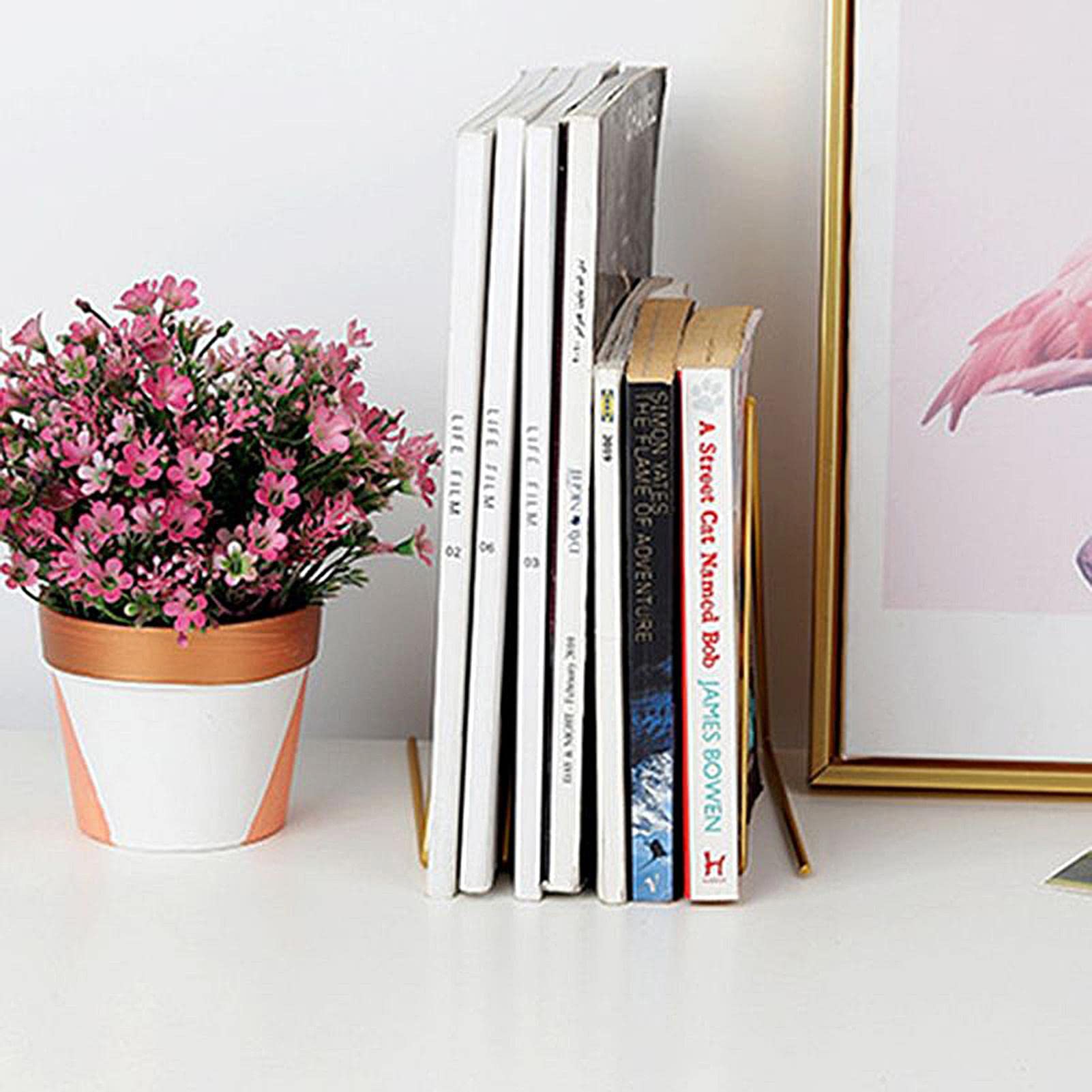 Porta Riviste Triangolare QWORK - Set Da 2 Con 9 Slot Per Libri, Album E Dischi - Design Moderno