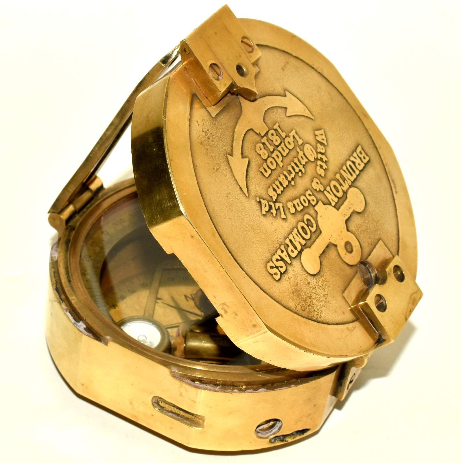 GB英国/イギリス＊E.R. Watts & Sons 社製コンパス（実物）
