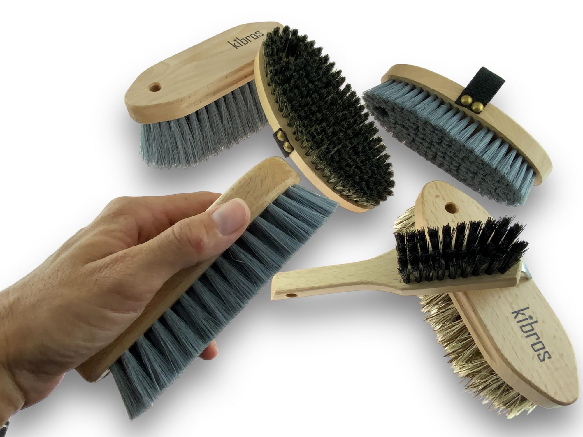 KIBROS LOTEQUIT6 Kit completo per la cura del cavallo | Set di 6 spazzole da equitazione premium per cavalli e pony | Pulizia del corpo, della testa e degli zoccoli | Prodotto in Francia | KIBROS