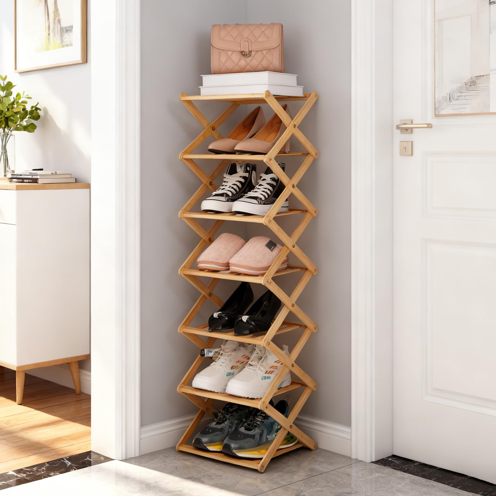 Petits espaces encombrés ? Découvrez l'étagère à chaussures pliable en bambou