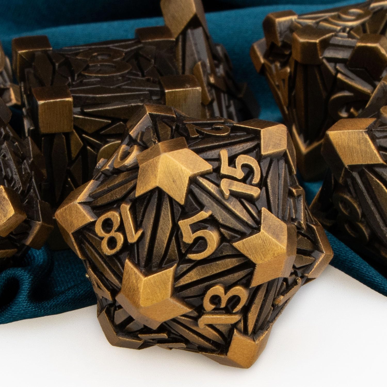 ARUOHHA DND Metal Dice Set Crystal Shards Dice with Gift Box, 7PCS Antique Gold Polyhedral Dragons Dice RPG Role Playing Game Handmade 6 Sided Dungeons D and D Dice Set D20 D12 D10 D8 D6 D4