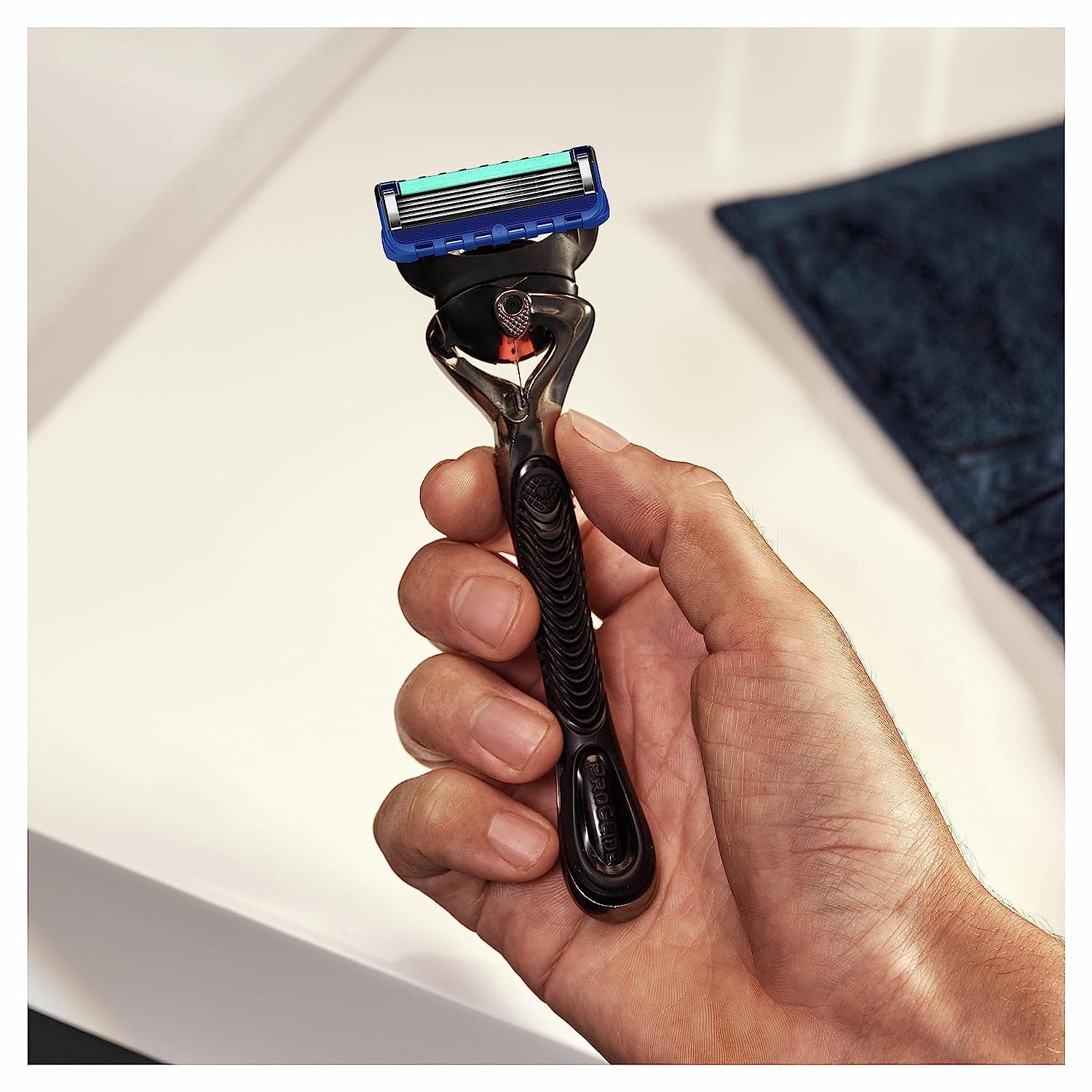 Gillette ProGlide Nassrasierer Herren, Rasierer + 10 Rasierklingen mit 5-fach Klinge, Geschenk für Männer, schwarz/blau