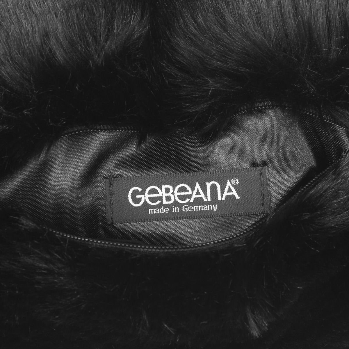 Taria Muff Handwärmer Webpelz by Gebeana