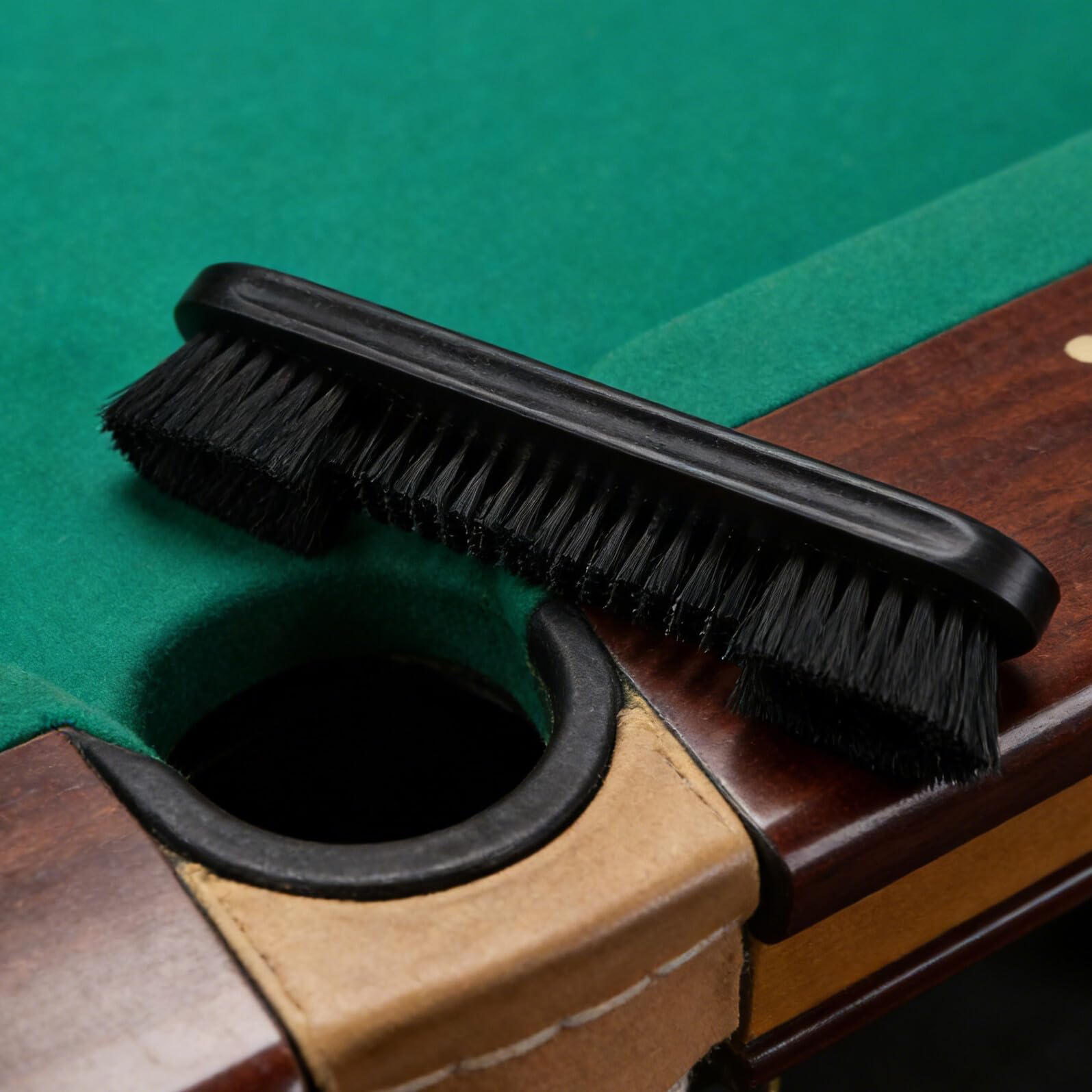 BESPORTBLE Support Triangulaire Billard en Bois Massif 3 Pièces Brosse 9 Pouces, Accessoire Billard pour Salle de Jeux, pour Parties à Domicile et Rangement des Boules