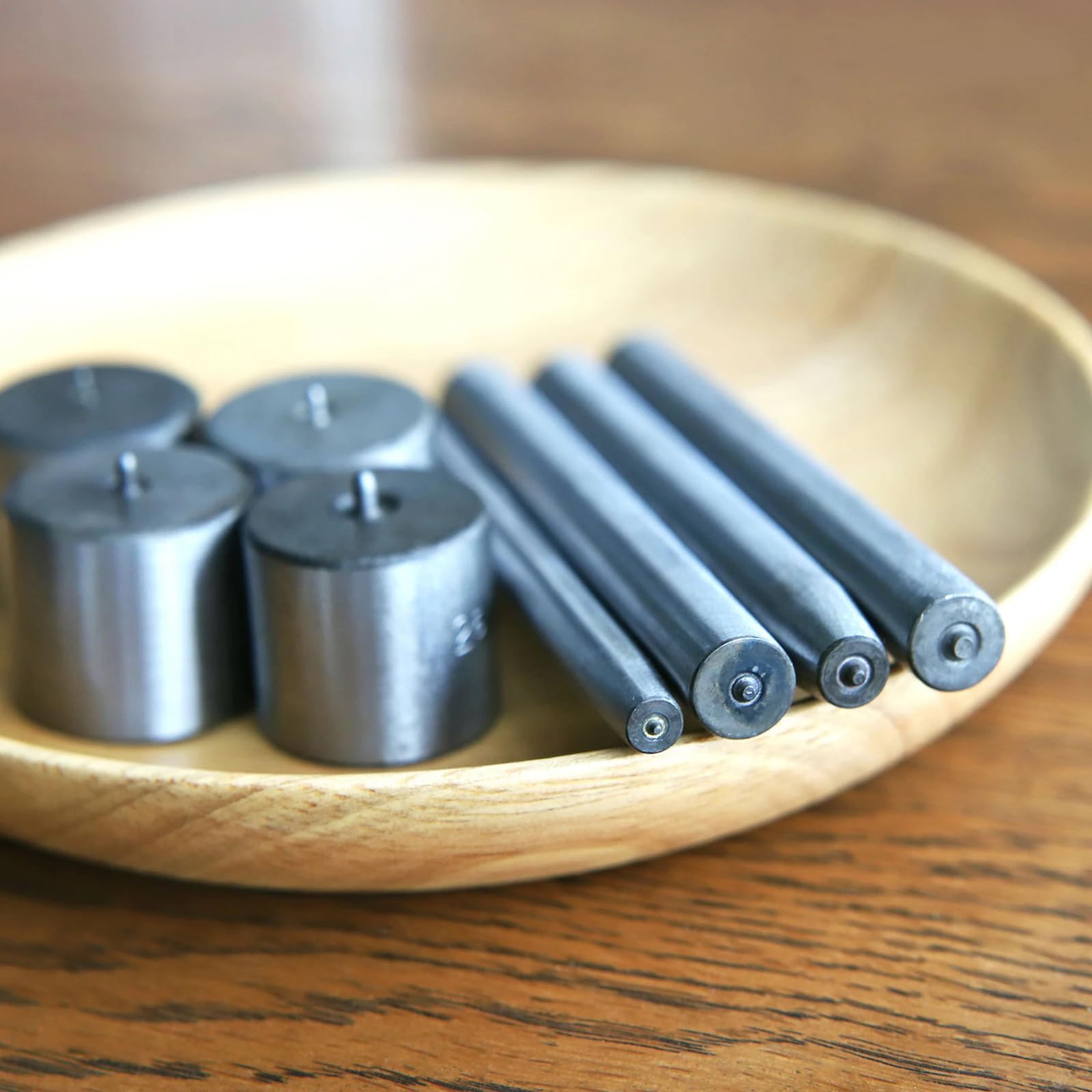 Mini occhiello, 1 mm/1,5 mm/2 mm/2,5 mm, strumento con base (l'unico strumento per occhielli da 1 mm), per vestiti delle bambole e progetti di cucito