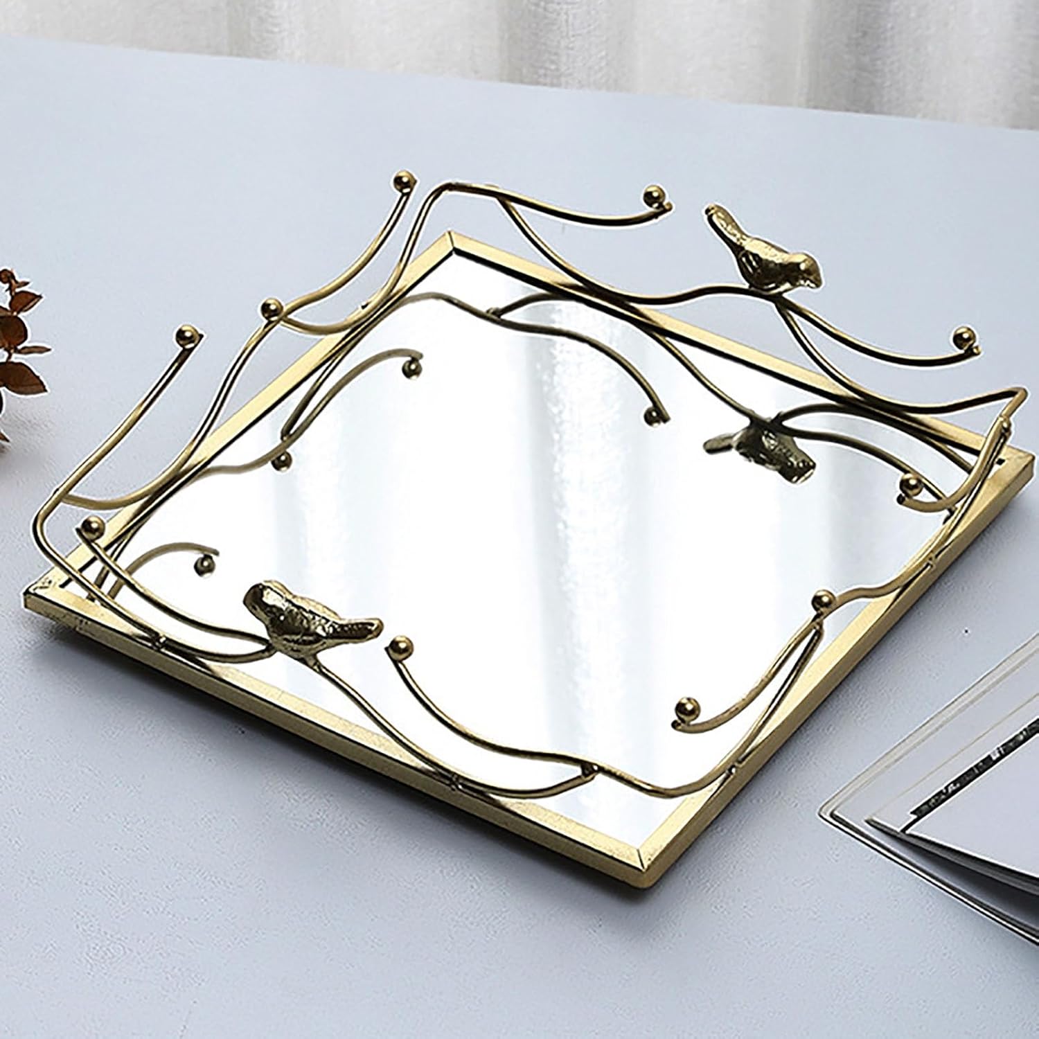 Set of 2 Metal Mirrored Round Serving Trays Metal Vanity Jewelry Tray Perfume Dresser Tray for Bathroom Vanity Home Décor(A)