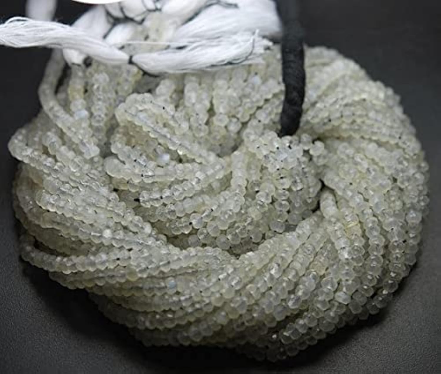 Pierre de lune Siloni facettée : perles rondelles haut de gamme pour création de bijoux raffinés