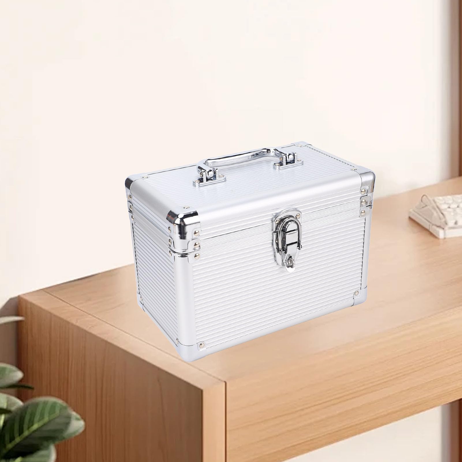plplaaoo Custodia porta CD DVD Custodia porta DVD portatile nera resistente all'acqua per casa, viaggi, ufficio, organizza 6 CD o DVD, elegante e versatile, materiale ABS 25 x 20 x 17 cm