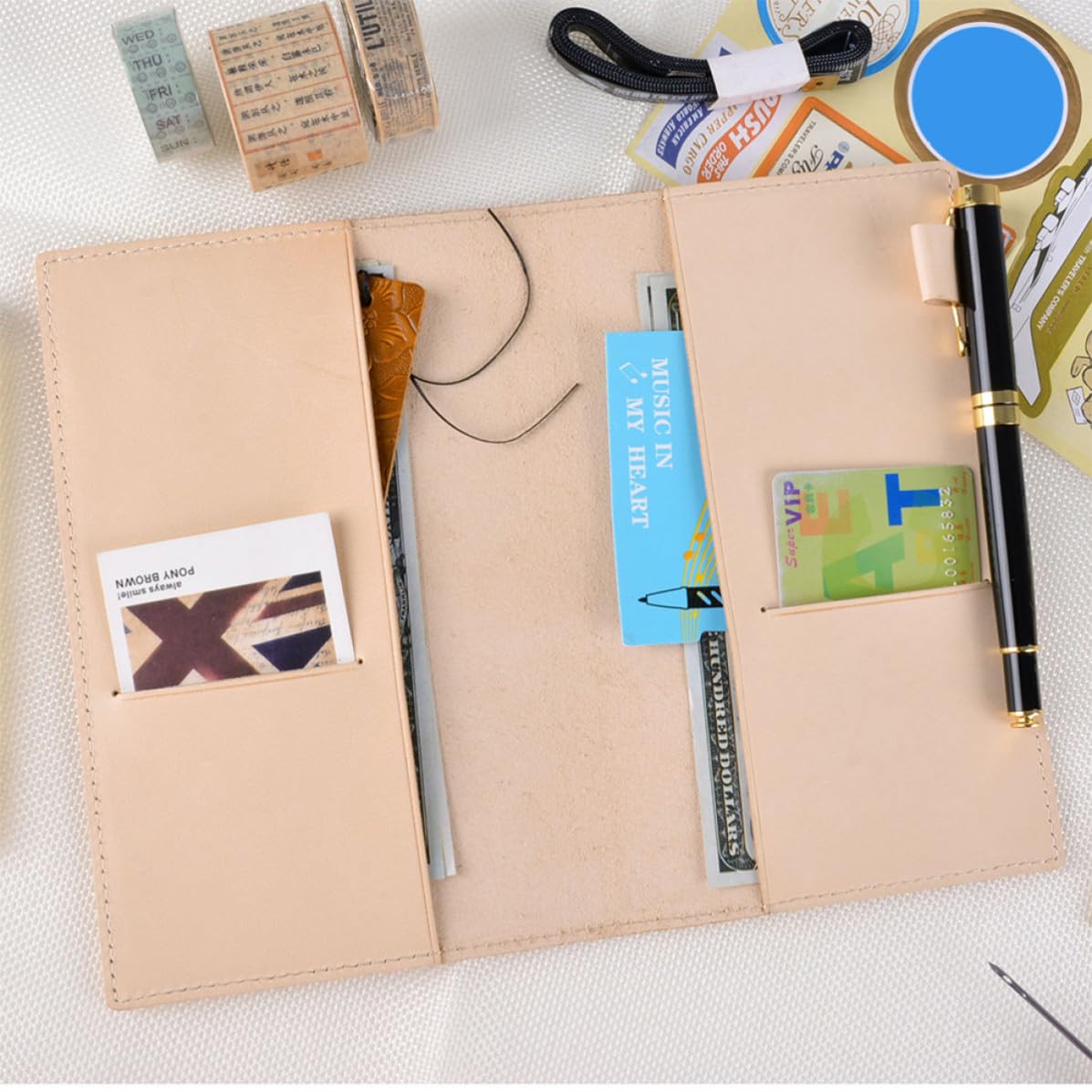 ibasenice Funda de Cuero Cubierta Protectora de Diario para Cuaderno A5 Beige, Porta Bolígrafo y Ranuras y Escuela, Negocios Viajeros