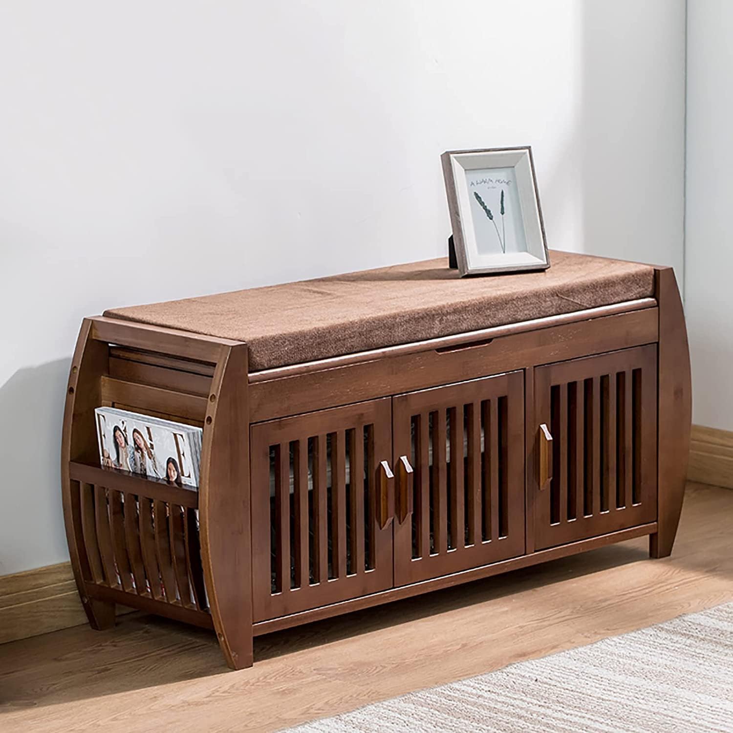Banc d'étagère à chaussures rustique en bois pour une entrée ordonnée et cosy