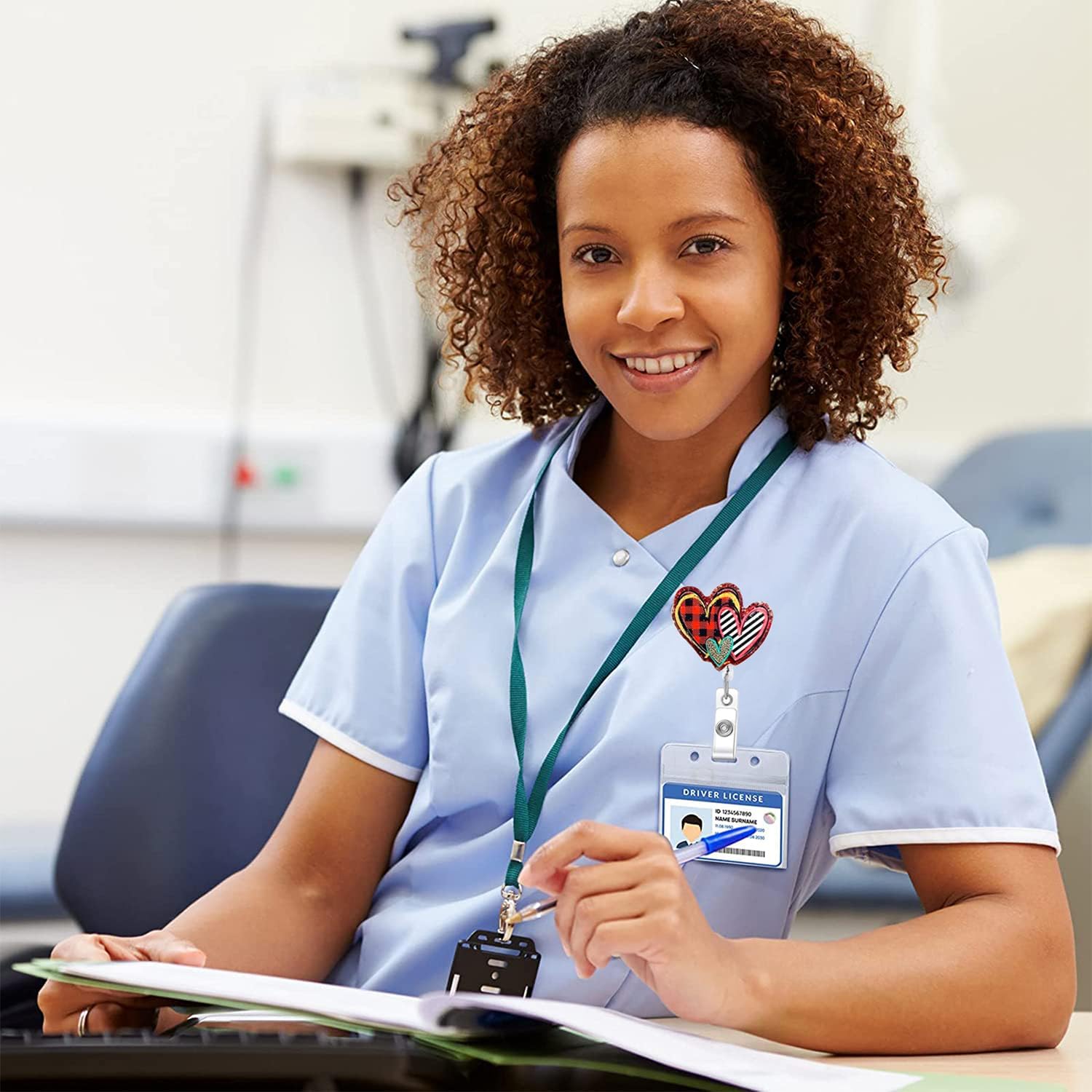 Valentines Badge Reel Retractable Heart Badge Holder Acrylic ID Badge Clip Vintage Hearts Design Decorative Badge Reels Valentine Name Badge Holders for Office Doctor Nurse Student Teacher Gifts - Image 7