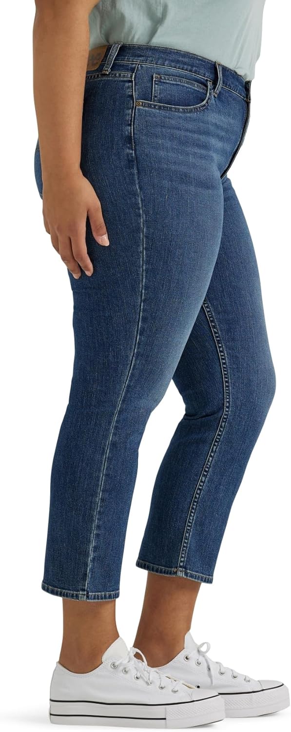 Lee Womens Plus Size Legendary Mid-Rise 21" Capri Jean - Image 2