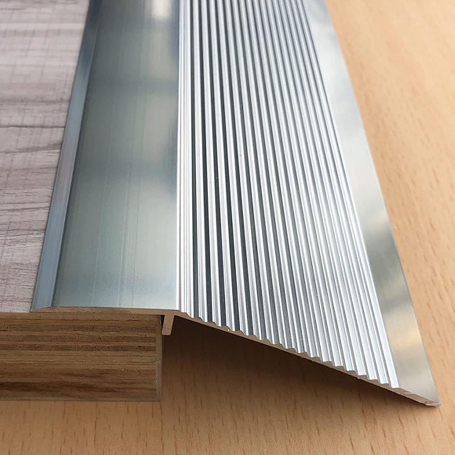 Floor Transition Strip Walkers Entry Ramp, Wood to Tile Aluminum Floor Transition Strip, 35.4" 39.3" 43.3" 47.2" 55" 57" Lenght Doorway Thresholds Ramp, Non-Slip Reducer Flute for Uneven Floors ( Colo