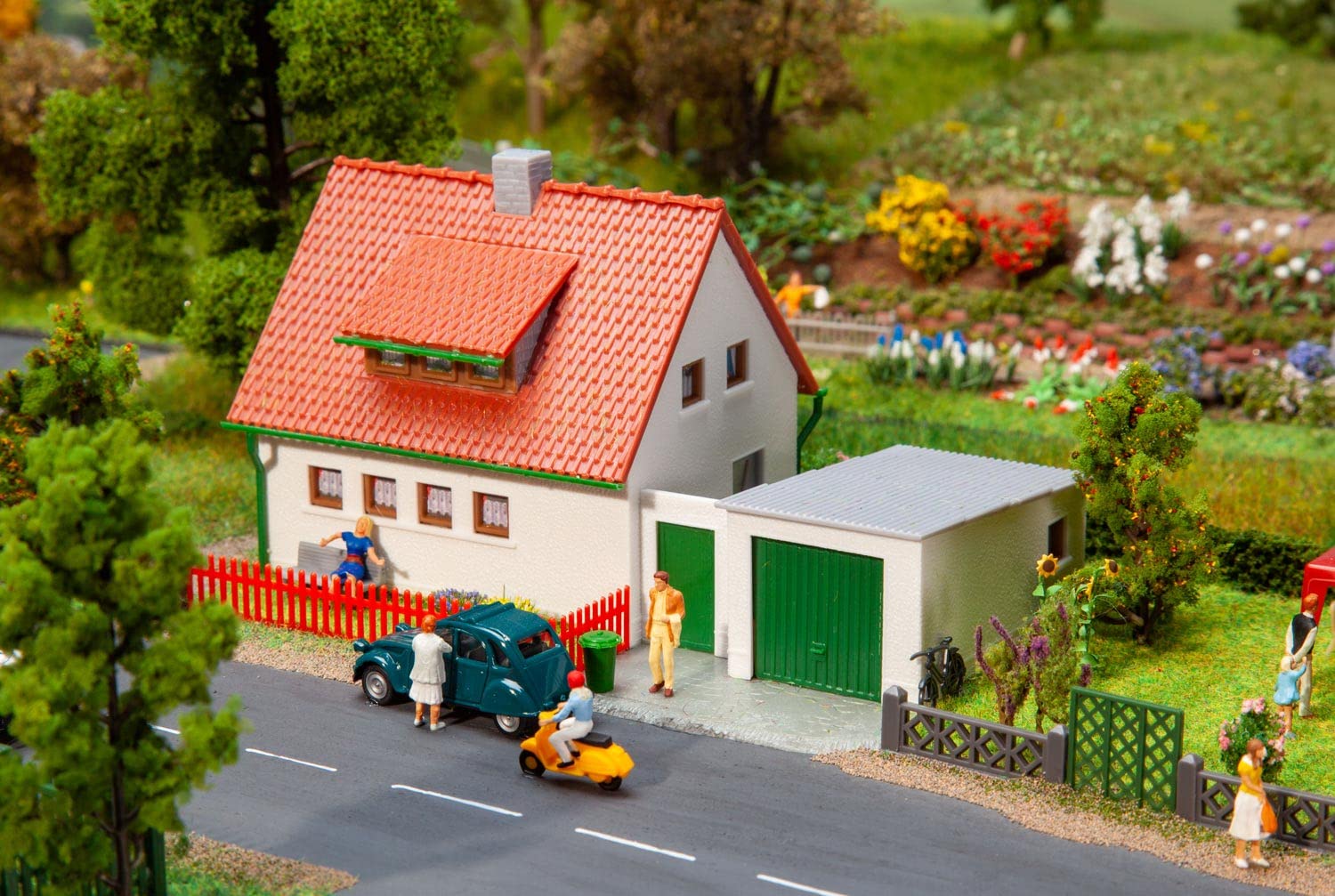 Maison européenne moderne avec garage - Kit
