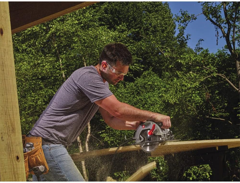 PORTER-CABLE 7-1/4-Inch Circular Saw, Heavy Duty Steel Shoe, 15-Amp (PCE300)